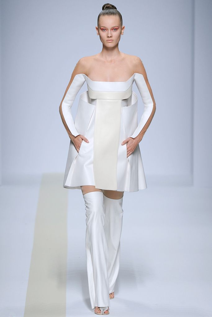 Pedro Lourenço Spring 2011 Ready-to-Wear