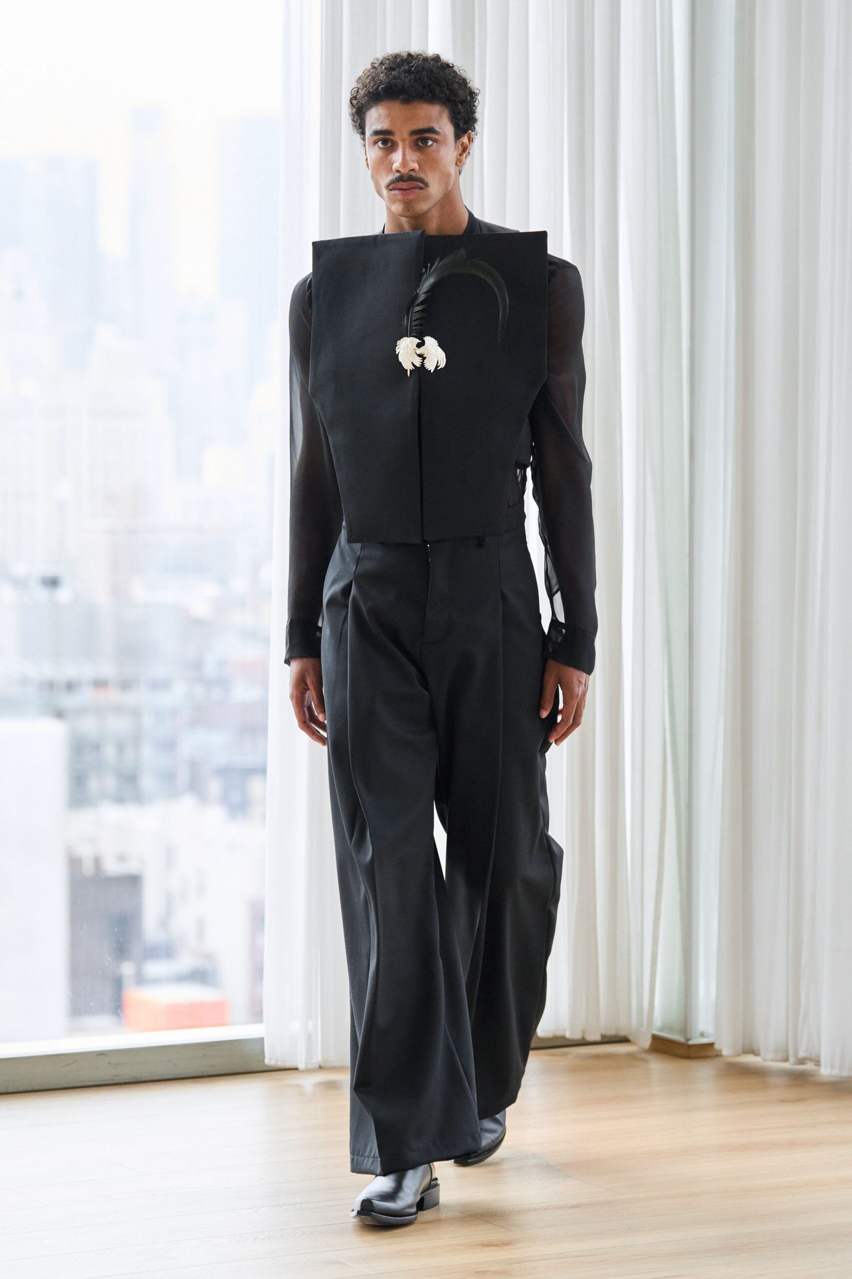 black cotton long-sleeve collared fitted layered top