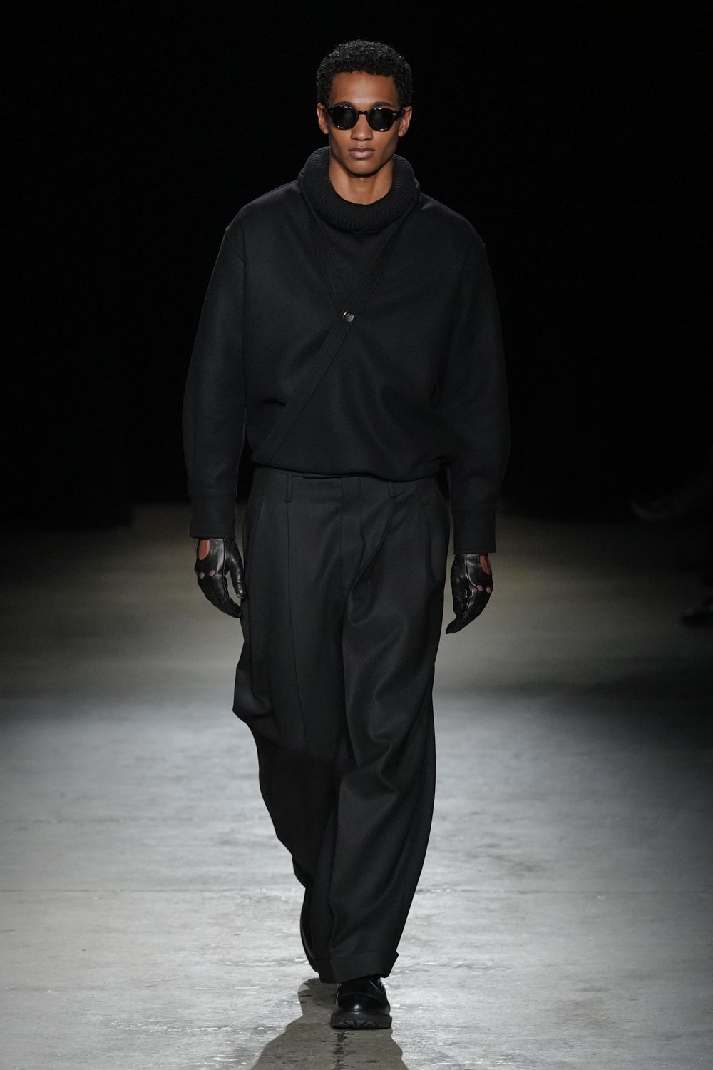 black relaxed hoodie and pants