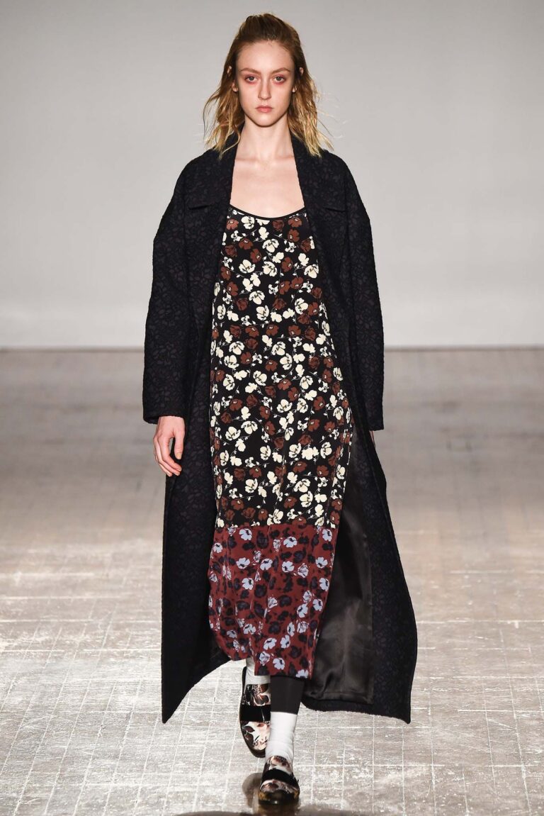 Mother of Pearl Fall 2015 Ready-to-Wear