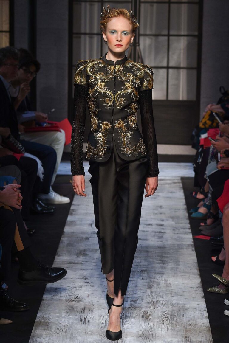 Schiaparelli Fall 2015 Couture