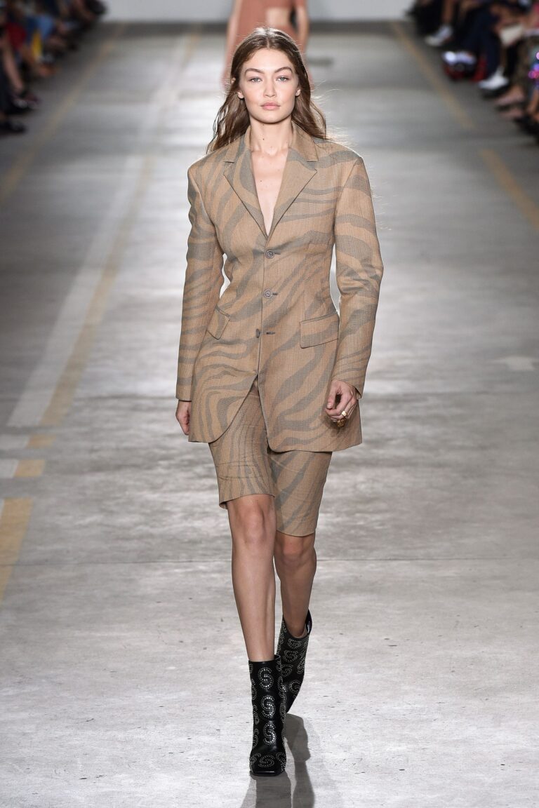 Roberto Cavalli Spring 2019 Ready-to-Wear