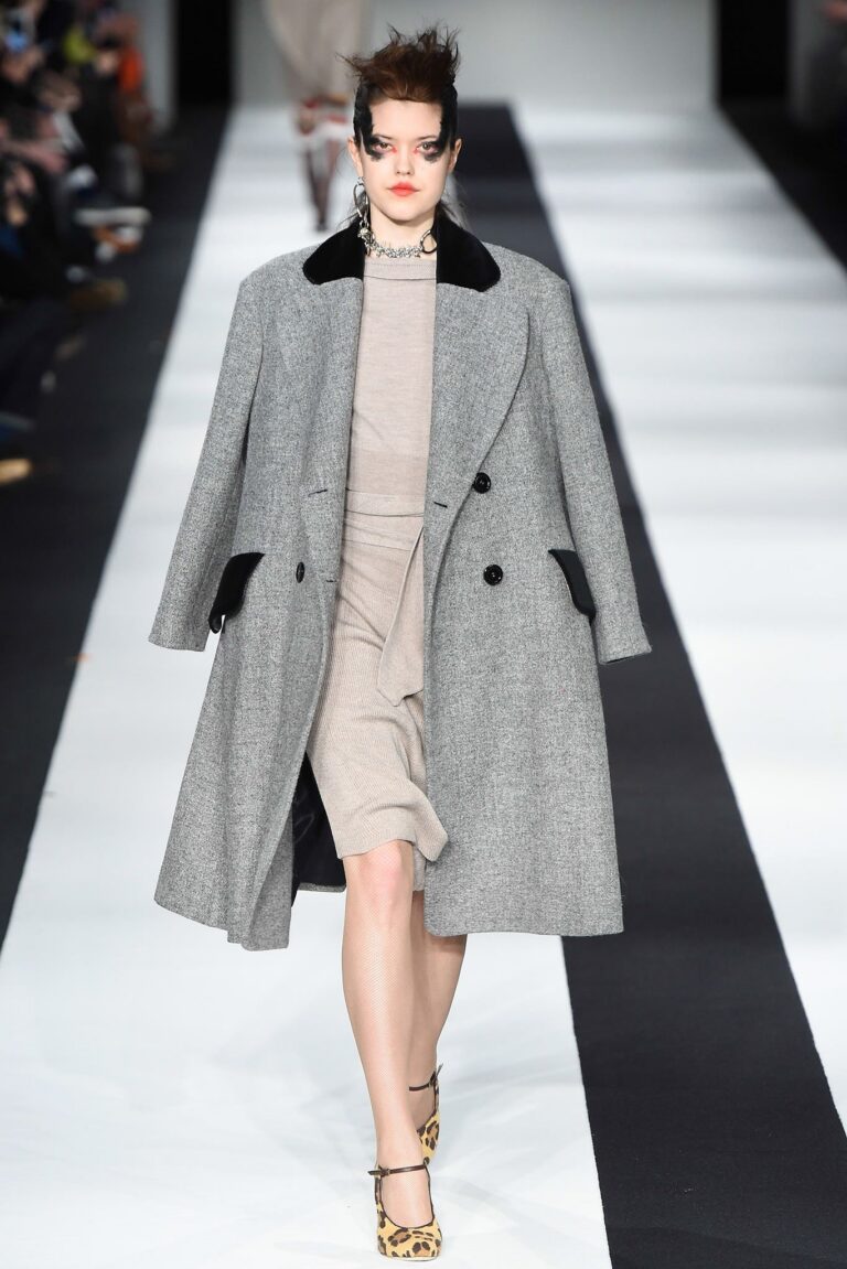 Vivienne Westwood Fall 2015 Ready-to-Wear