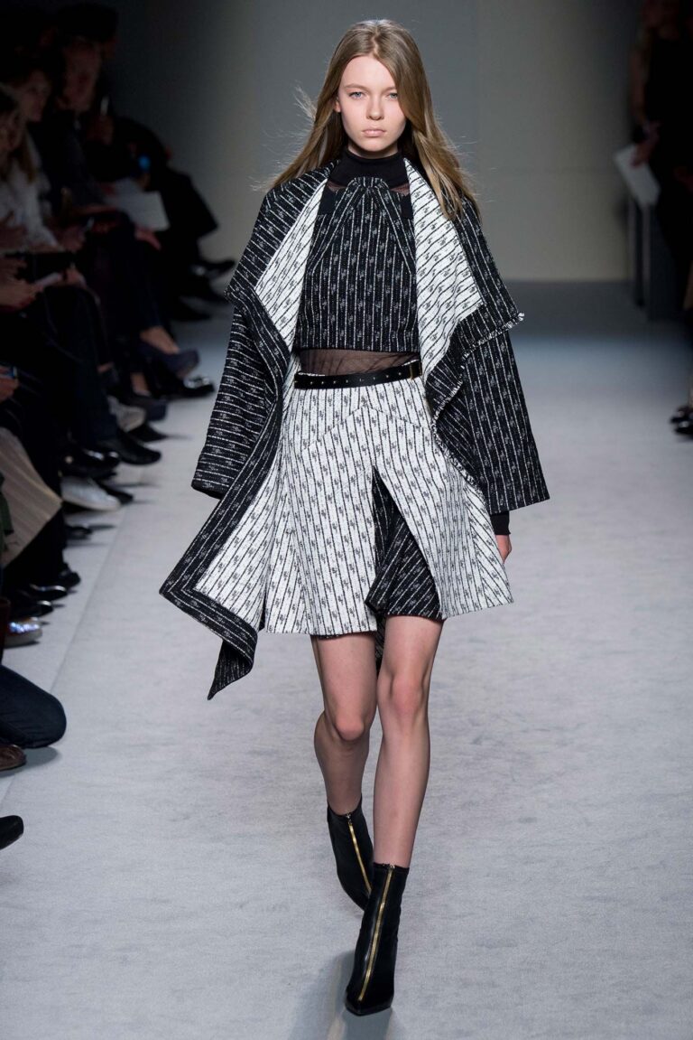 Roland Mouret Fall 2015 Ready-to-Wear