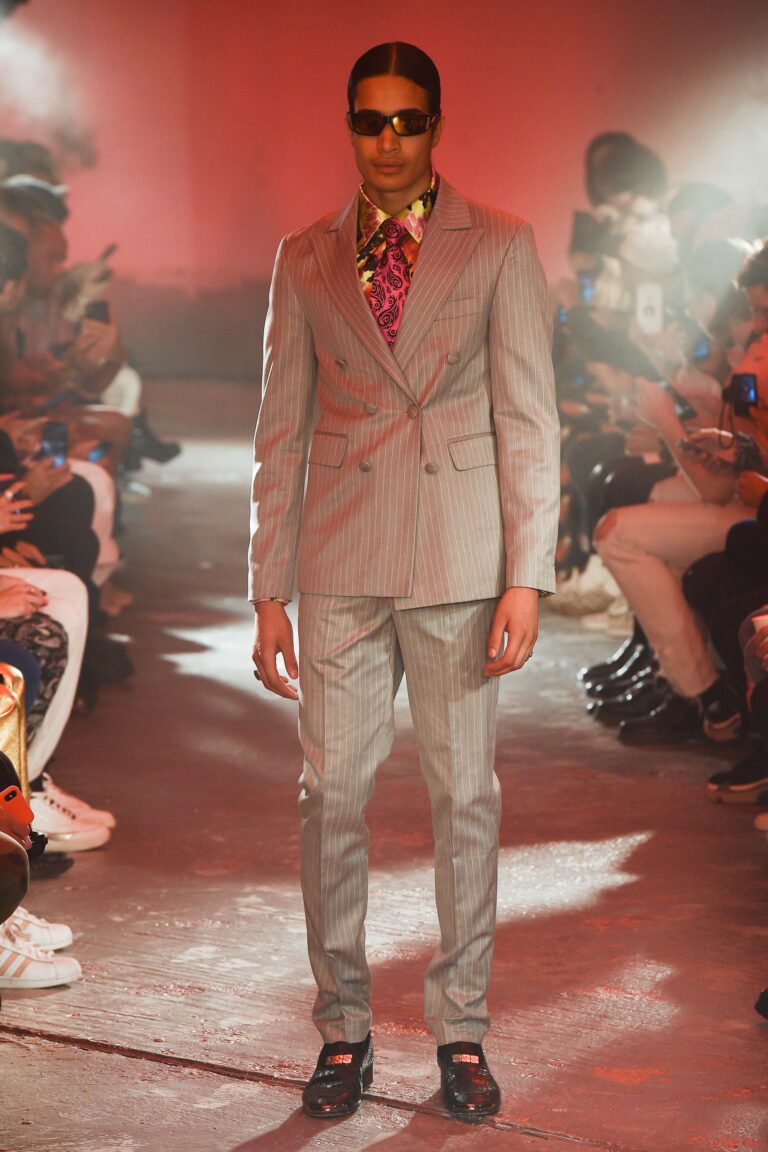 SSS World Corp Spring 2019 Ready-to-Wear