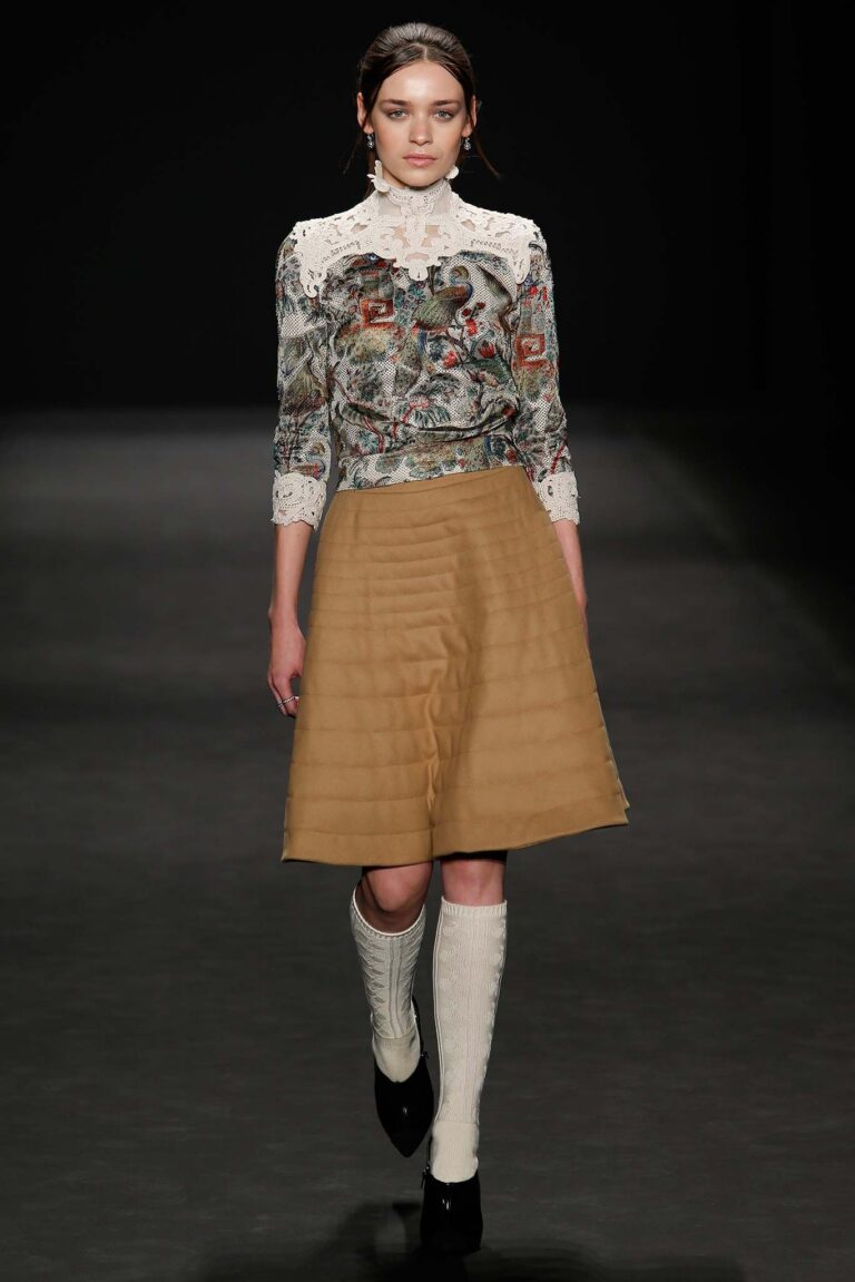 Vivienne Tam Fall 2015 Ready-to-Wear