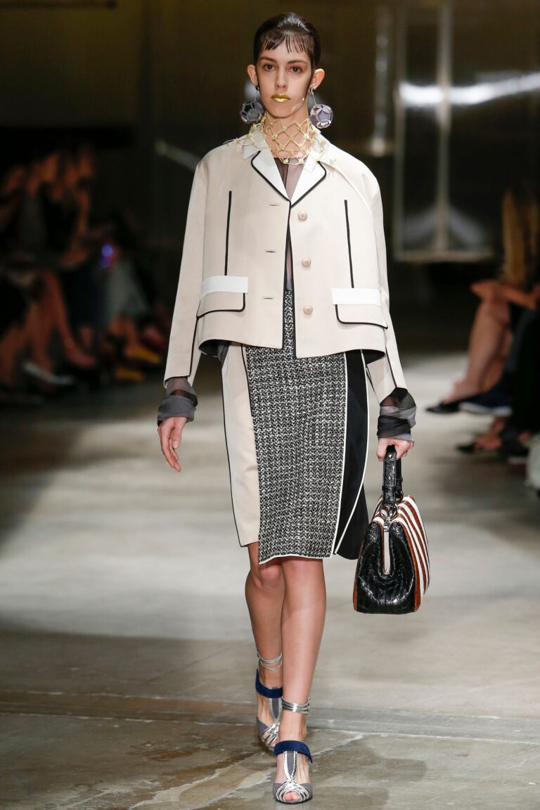 Prada Spring 2016 Ready-to-Wear