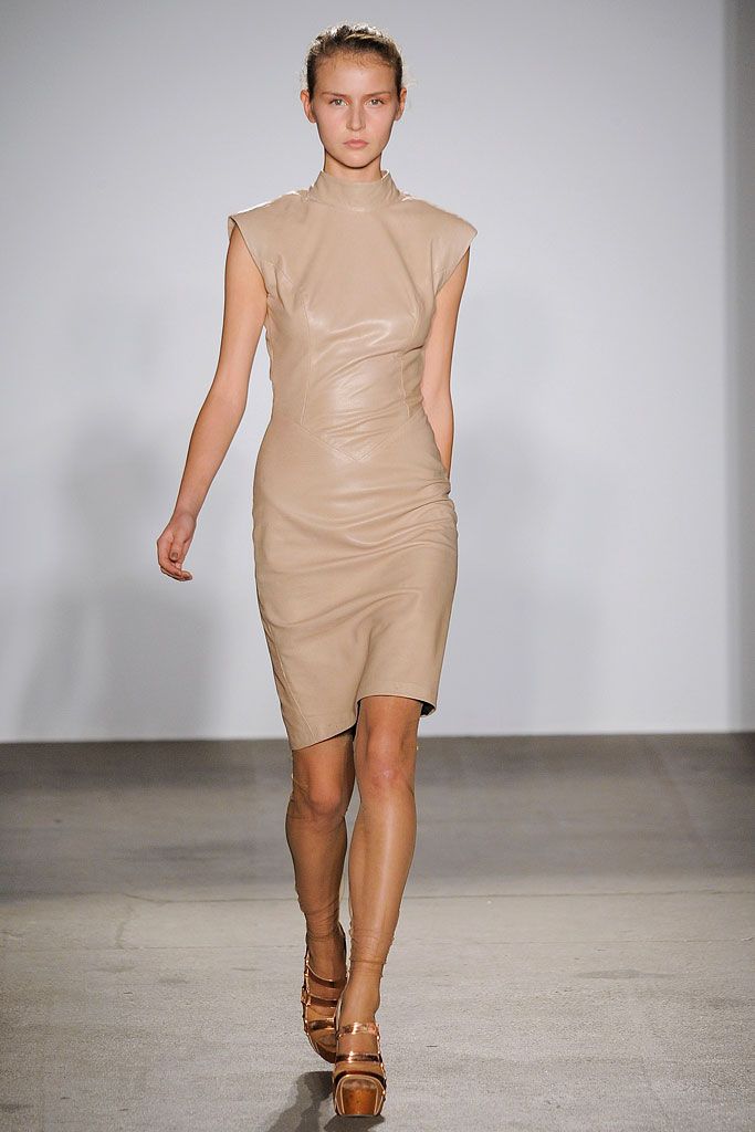 Elise Øverland Spring 2010 Ready-to-Wear