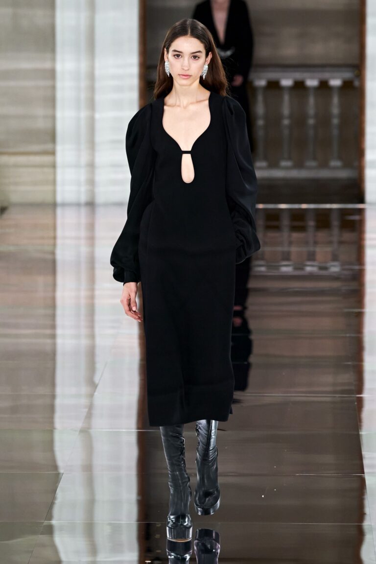 Victoria Beckham Fall 2020 Ready-to-Wear