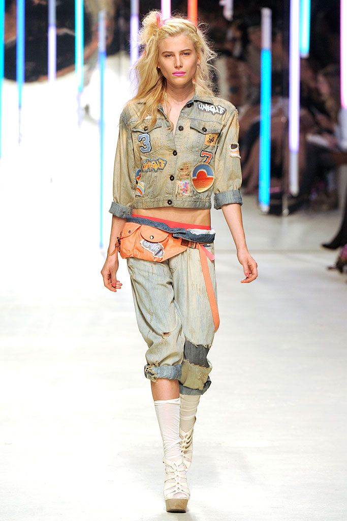 Topshop Unique Spring 2010 Ready-to-Wear