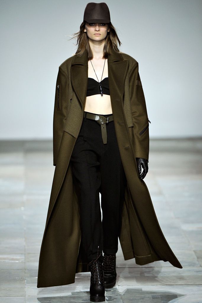 Topshop Unique Fall 2012 Ready-to-Wear