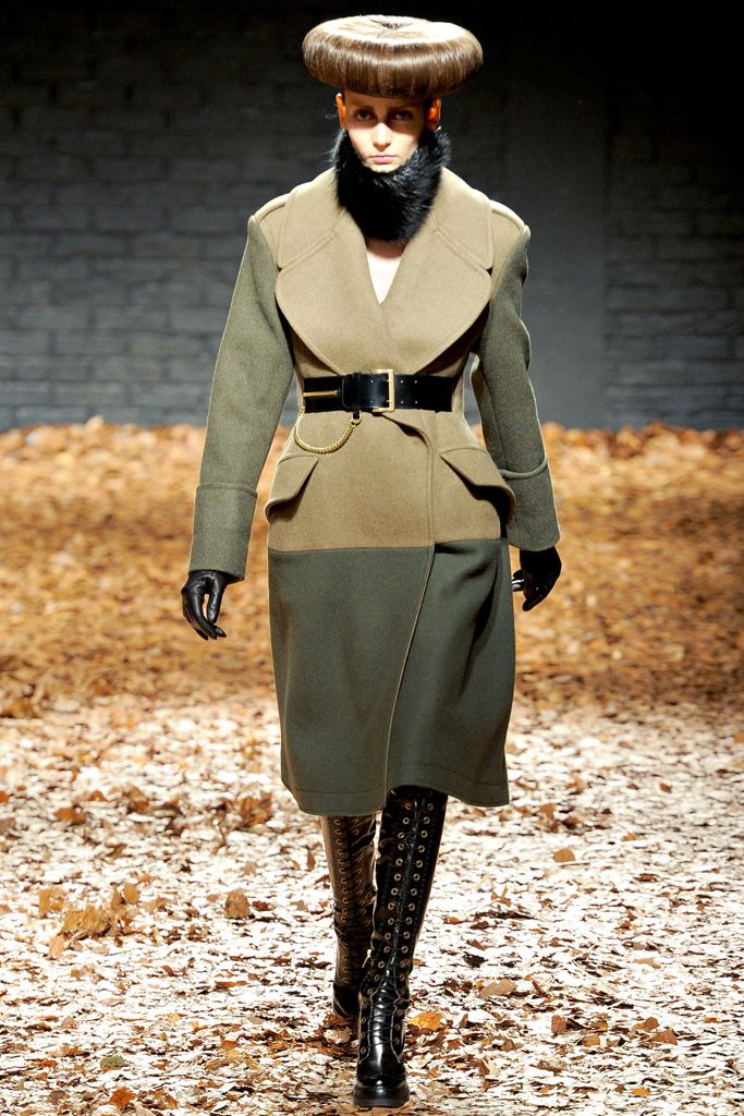 McQ Alexander McQueen Fall 2012 Ready-to-Wear