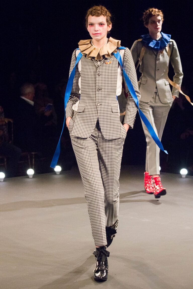 Undercover Spring 2016 Ready-to-Wear