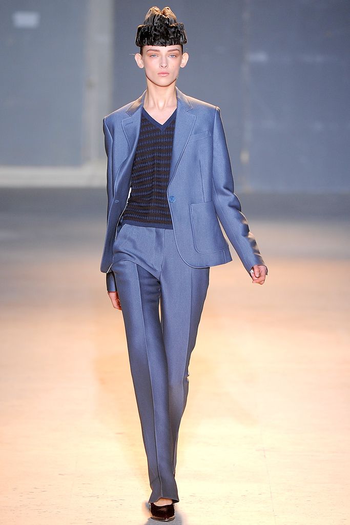 Rochas Fall 2011 Ready-to-Wear