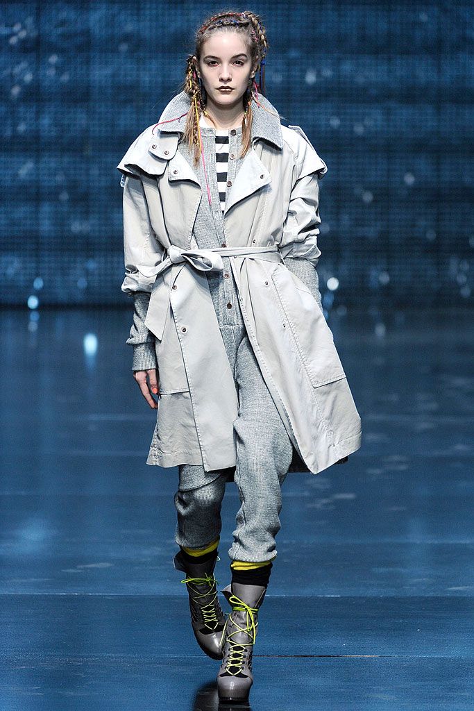 Topshop Unique Fall 2009 Ready-to-Wear