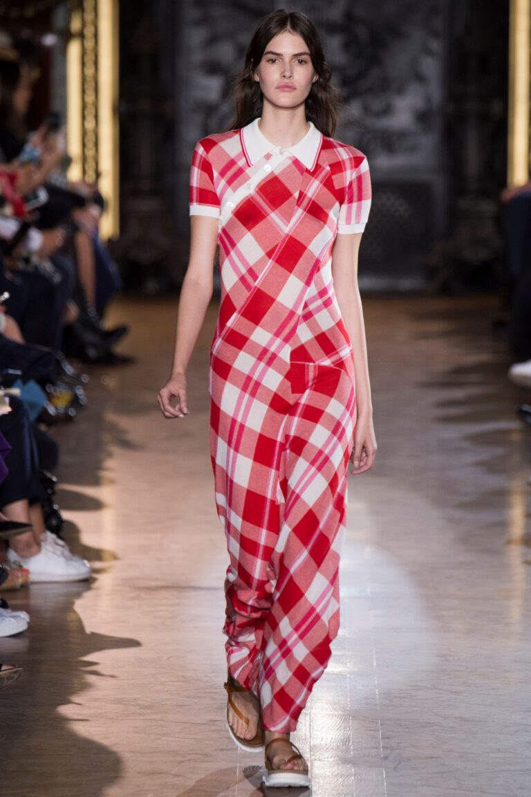 Stella McCartney Spring 2016 Ready-to-Wear