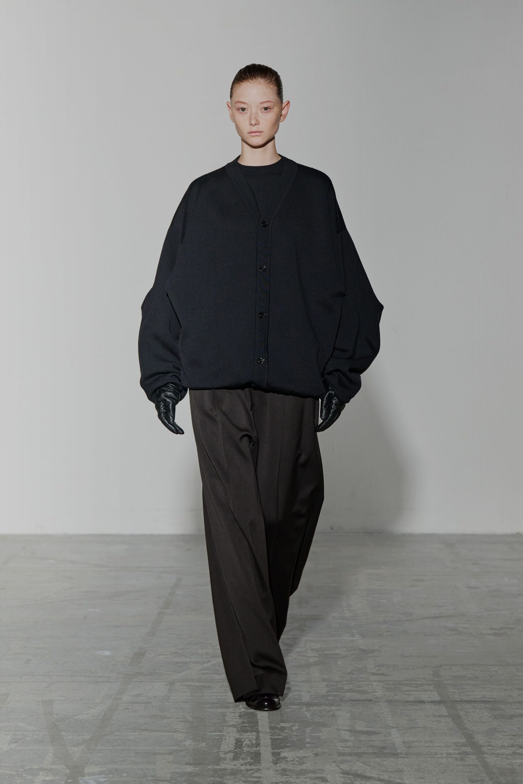 black cotton long-sleeve collared oversized cardigan