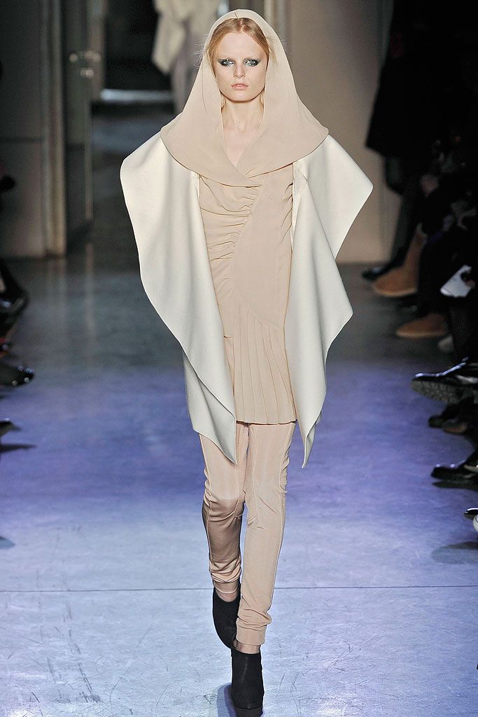 Rue du Mail Fall 2009 Ready-to-Wear
