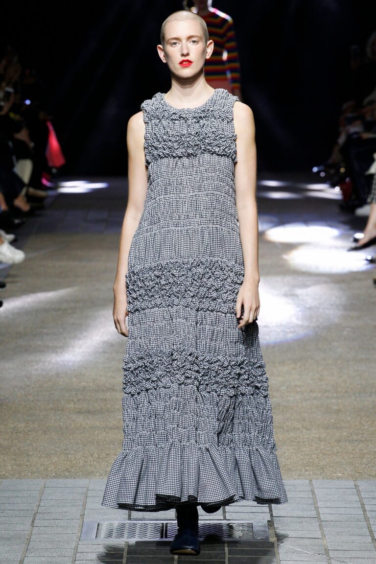 Molly Goddard Spring 2017 Ready-to-Wear