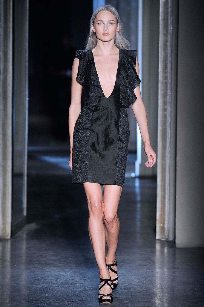Rue du Mail Spring 2010 Ready-to-Wear