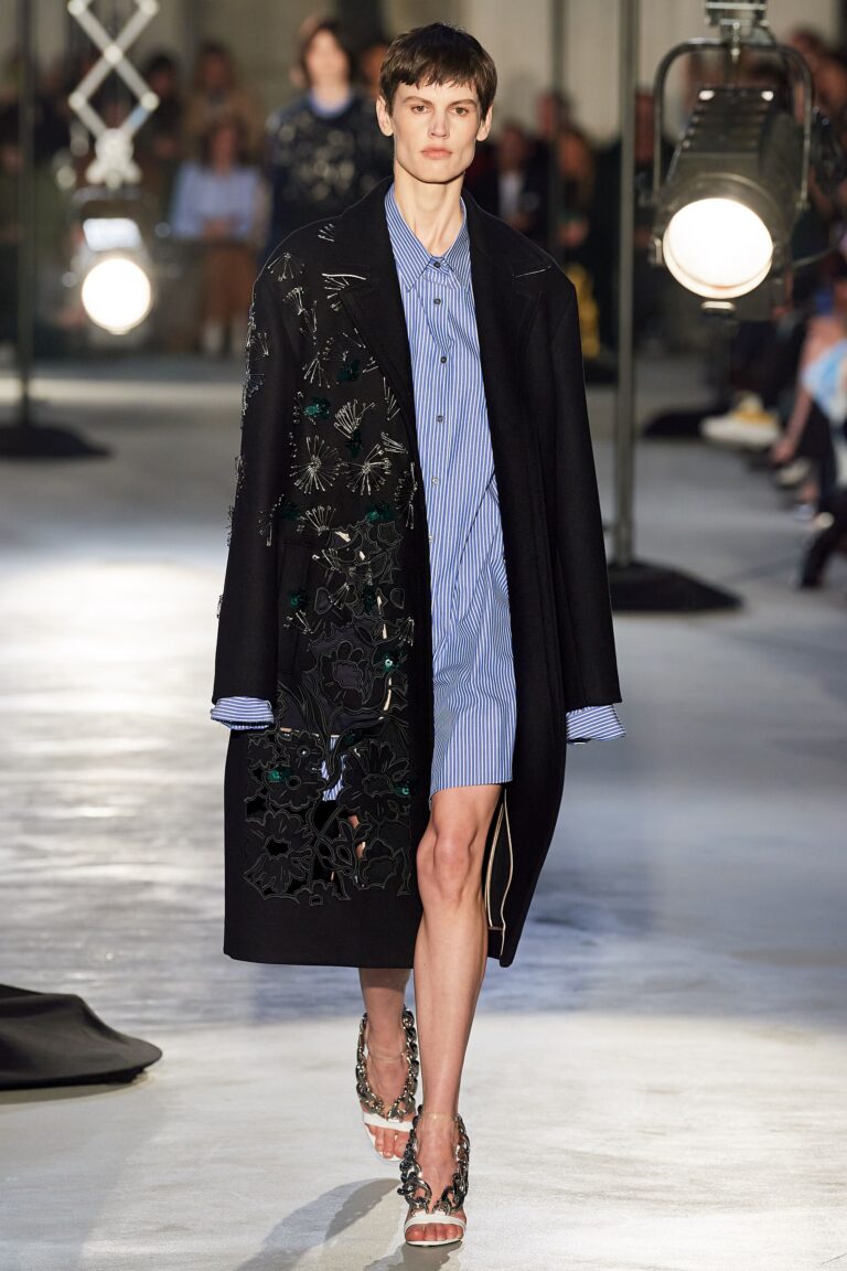 No. 21 Fall 2020 Ready-to-Wear