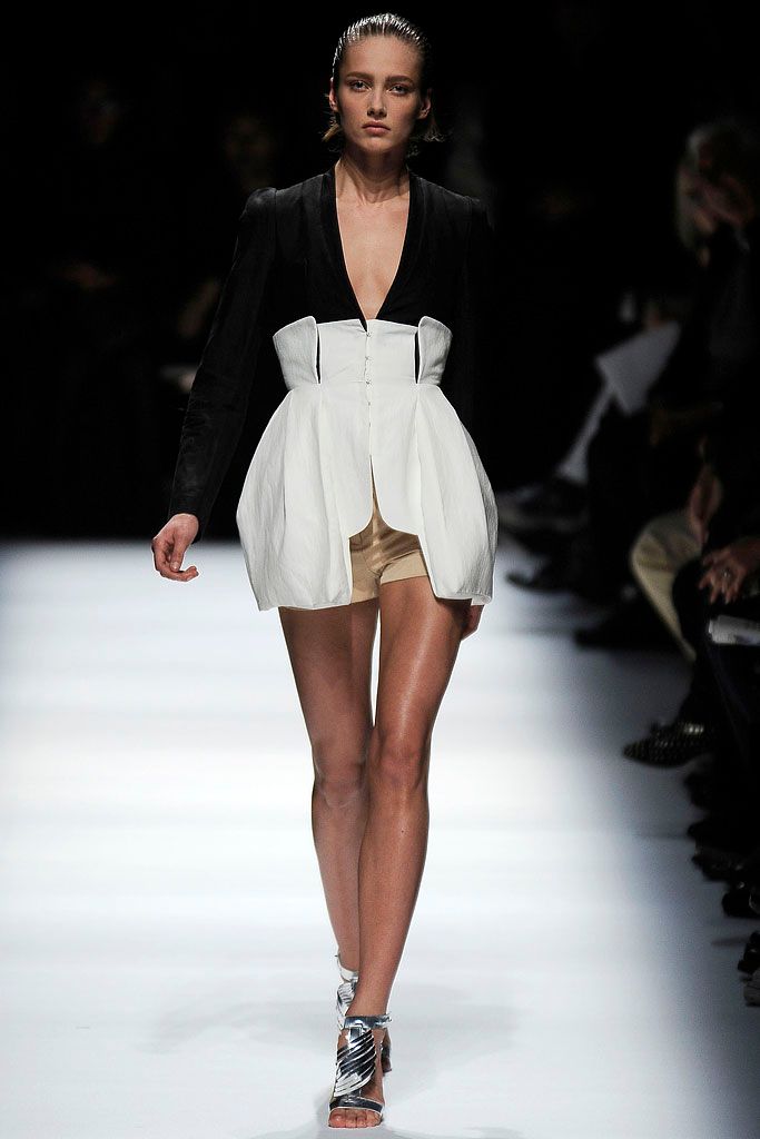 Rue du Mail Spring 2009 Ready-to-Wear