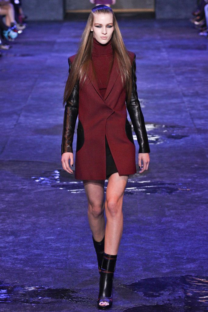 Versus Versace Fall 2012 Ready-to-Wear