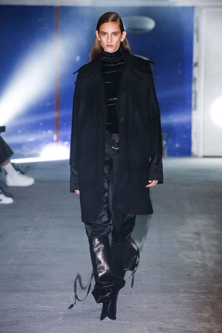Unravel Fall 2018 Ready-to-Wear