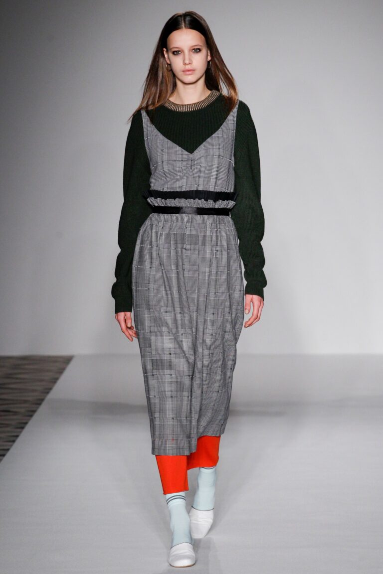 Mother of Pearl Fall 2016 Ready-to-Wear