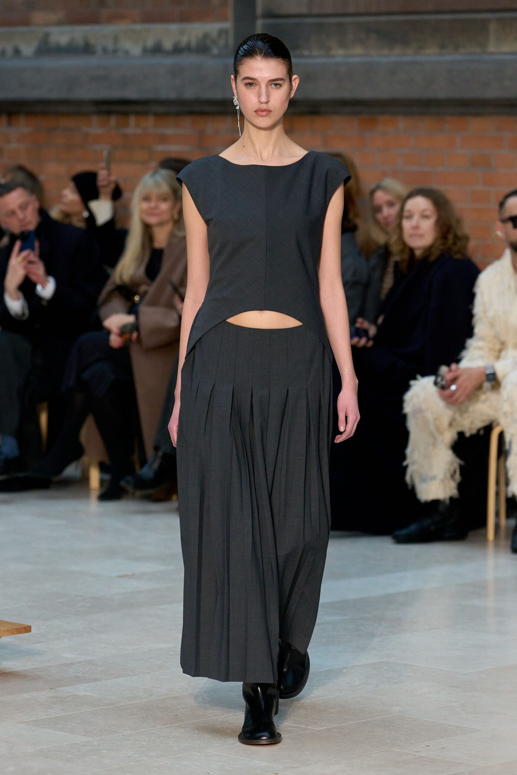 black fitted sleeveless dress with cutout
