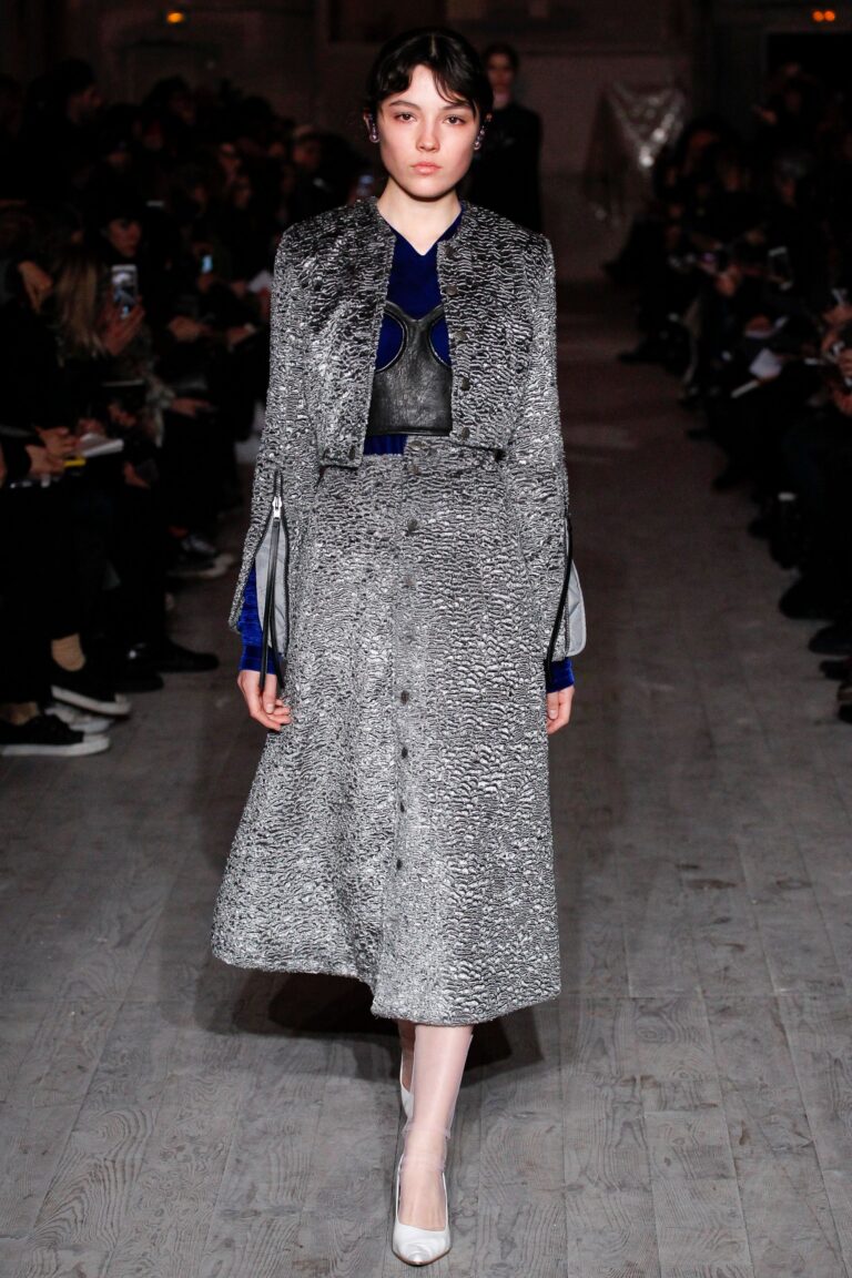 Y/Project Fall 2016 Ready-to-Wear