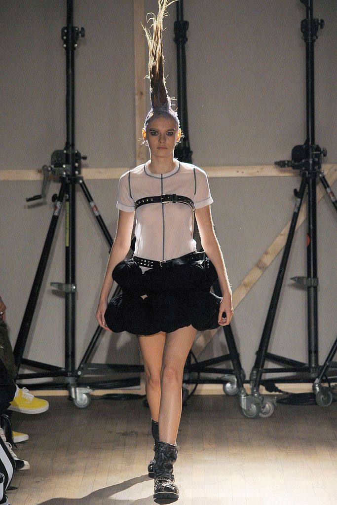 Tao Spring 2010 Ready-to-Wear