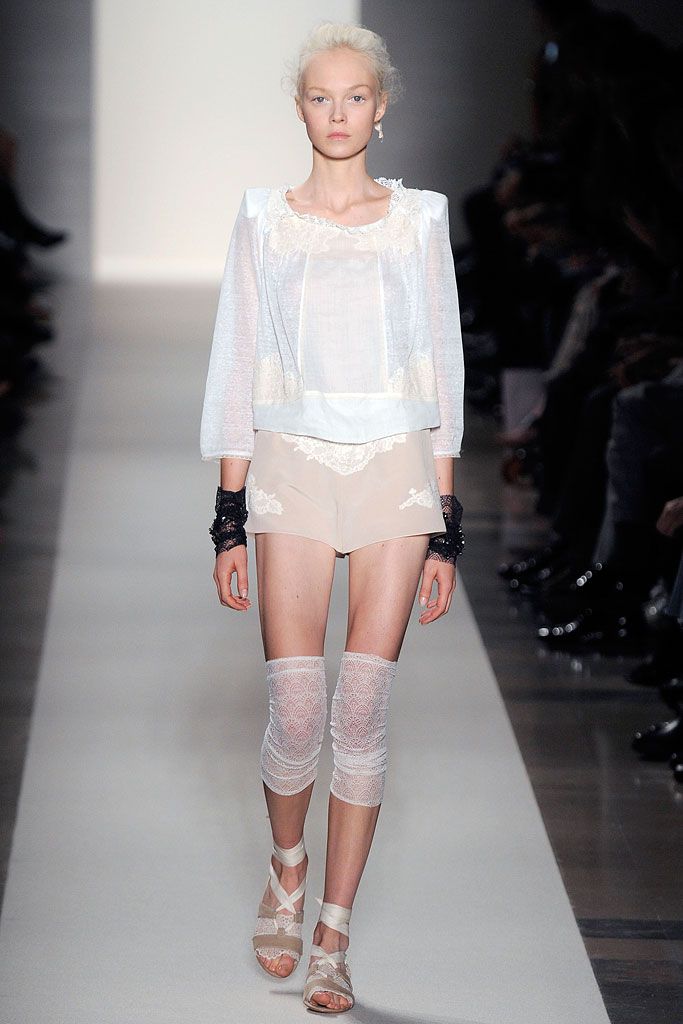 Vanessa Bruno Spring 2010 Ready-to-Wear