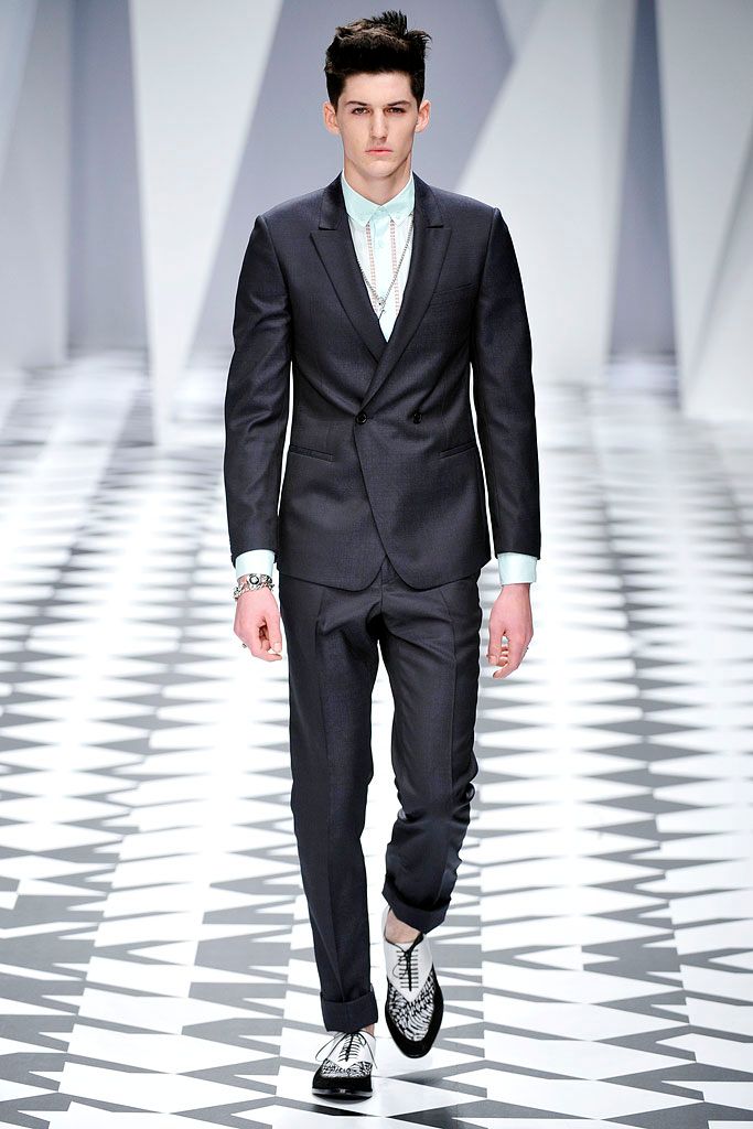 Versace Spring 2011 Menswear