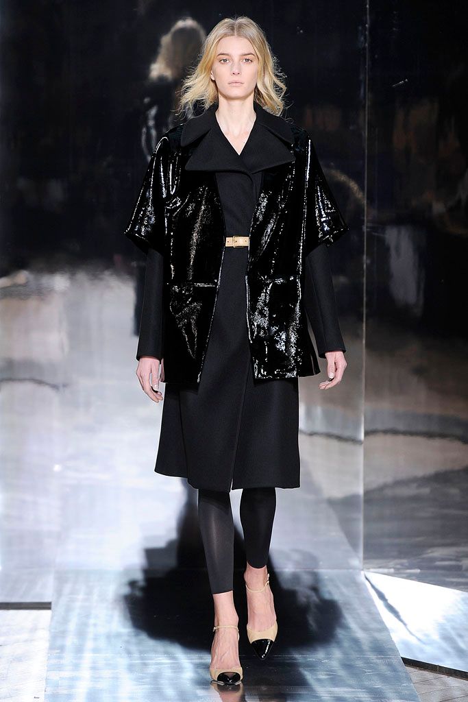 Nicole Farhi Fall 2010 Ready-to-Wear