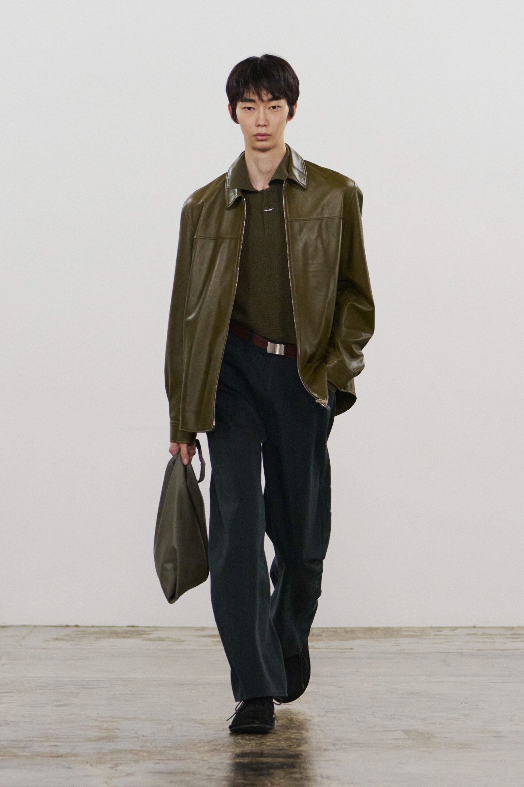 green leather long-sleeve collared relaxed jacket