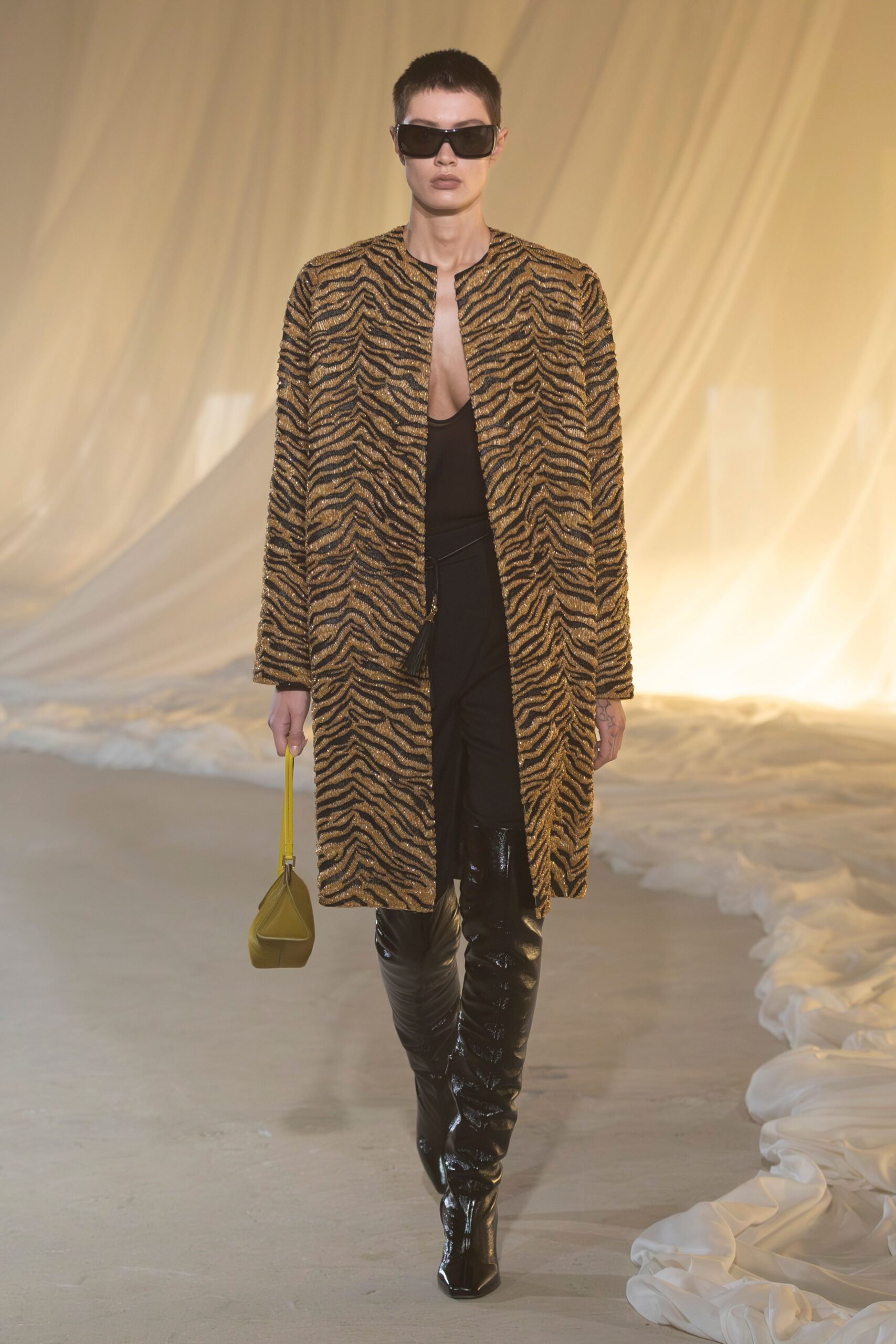 brown fur long-sleeve collared relaxed animal-print coat