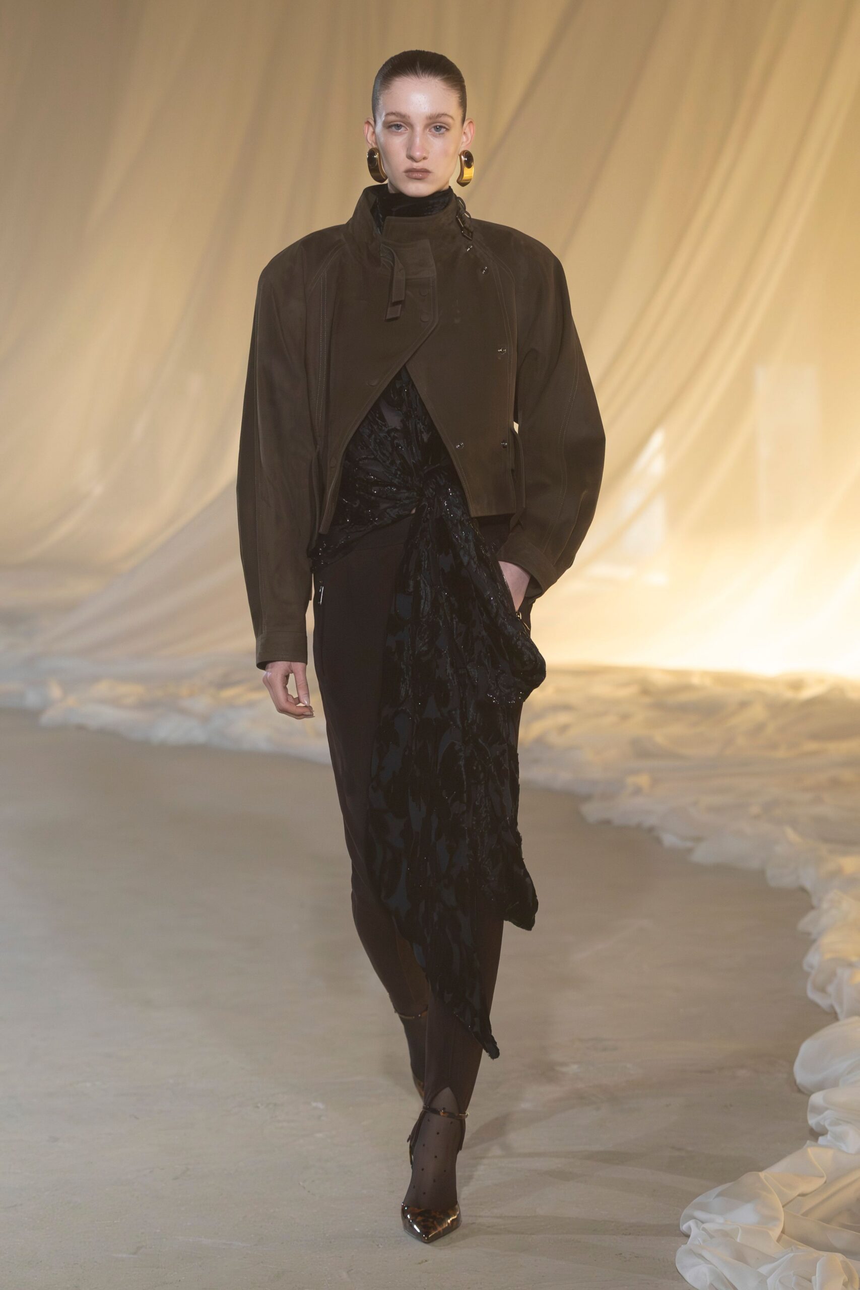 brown cotton long-sleeve collared structured zippered jacket