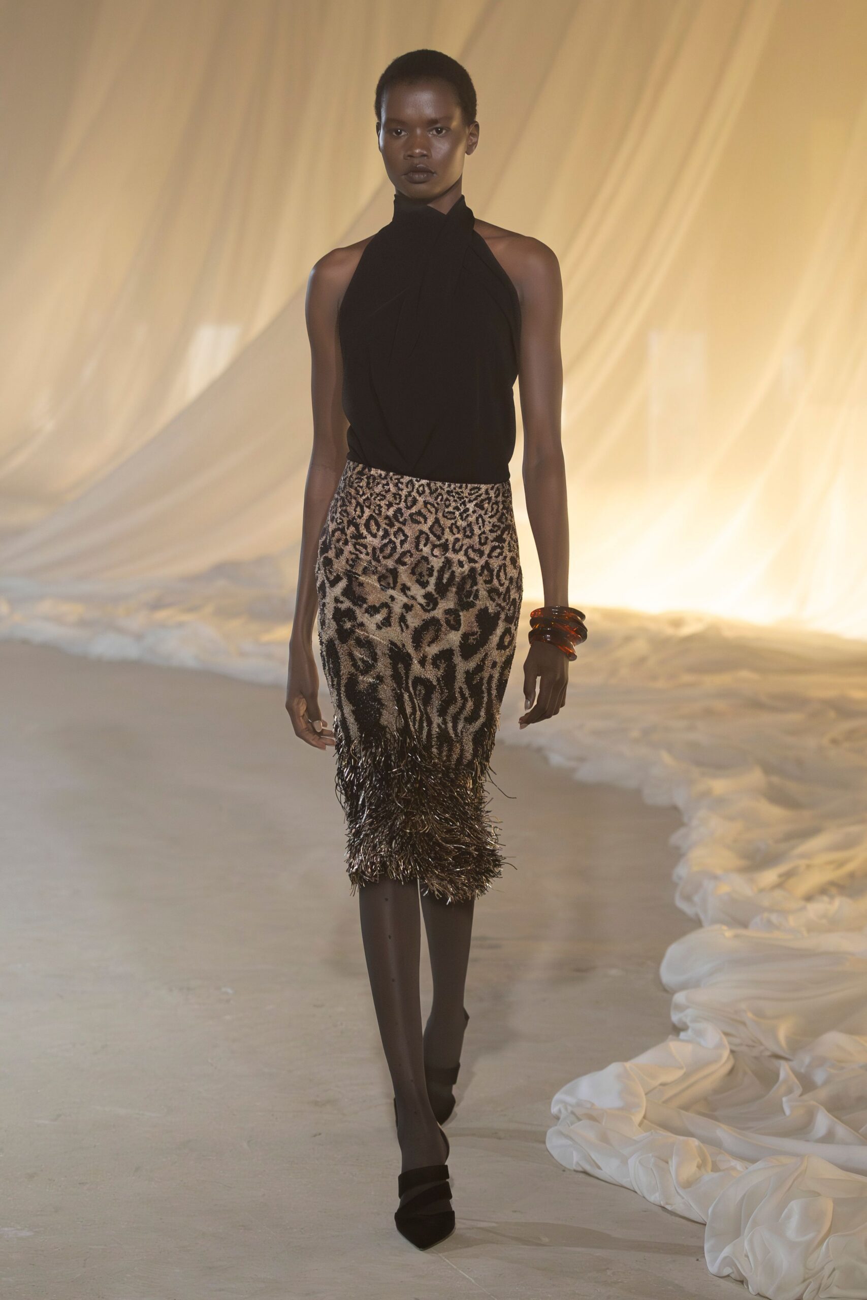 brown fitted animal-print fringed skirt