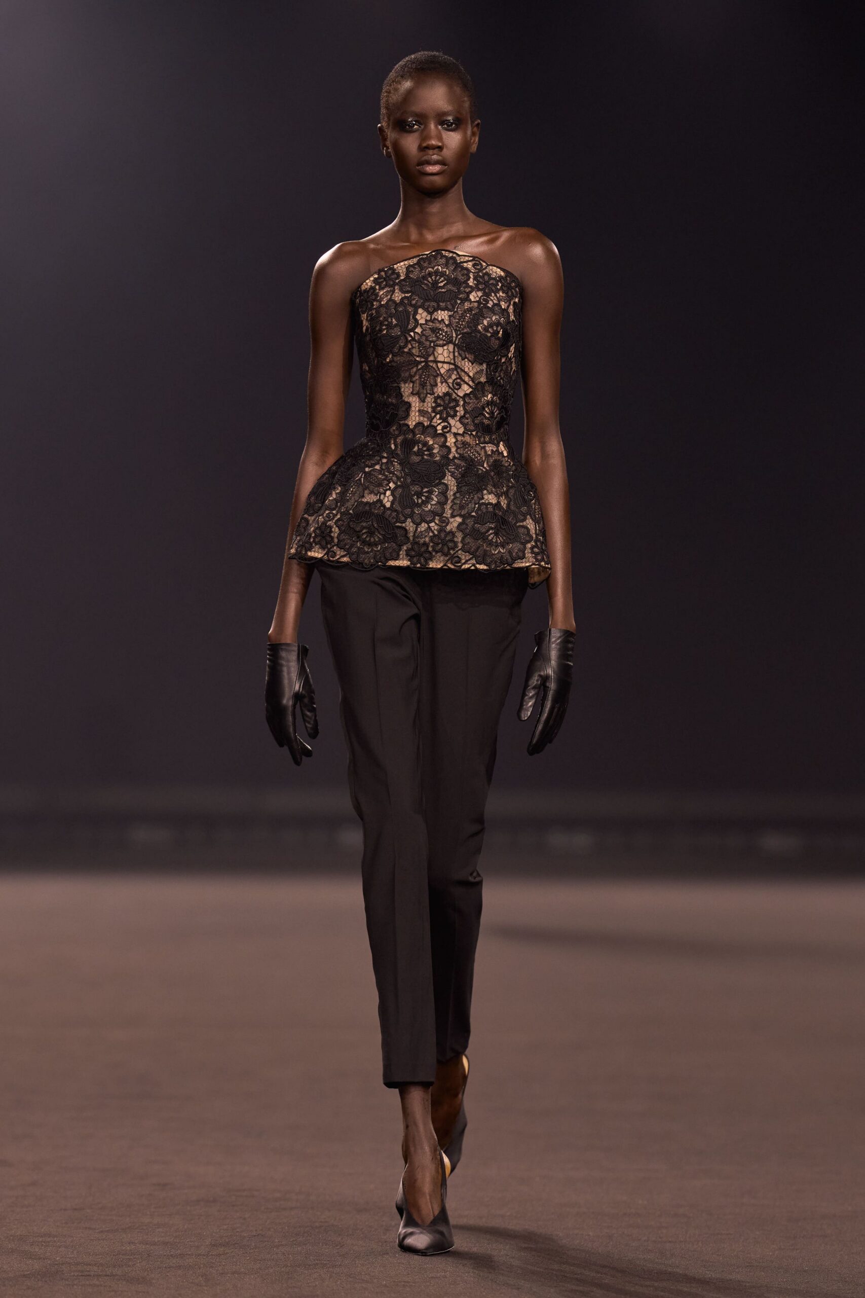 black lace sleeveless v-neck fitted flared top