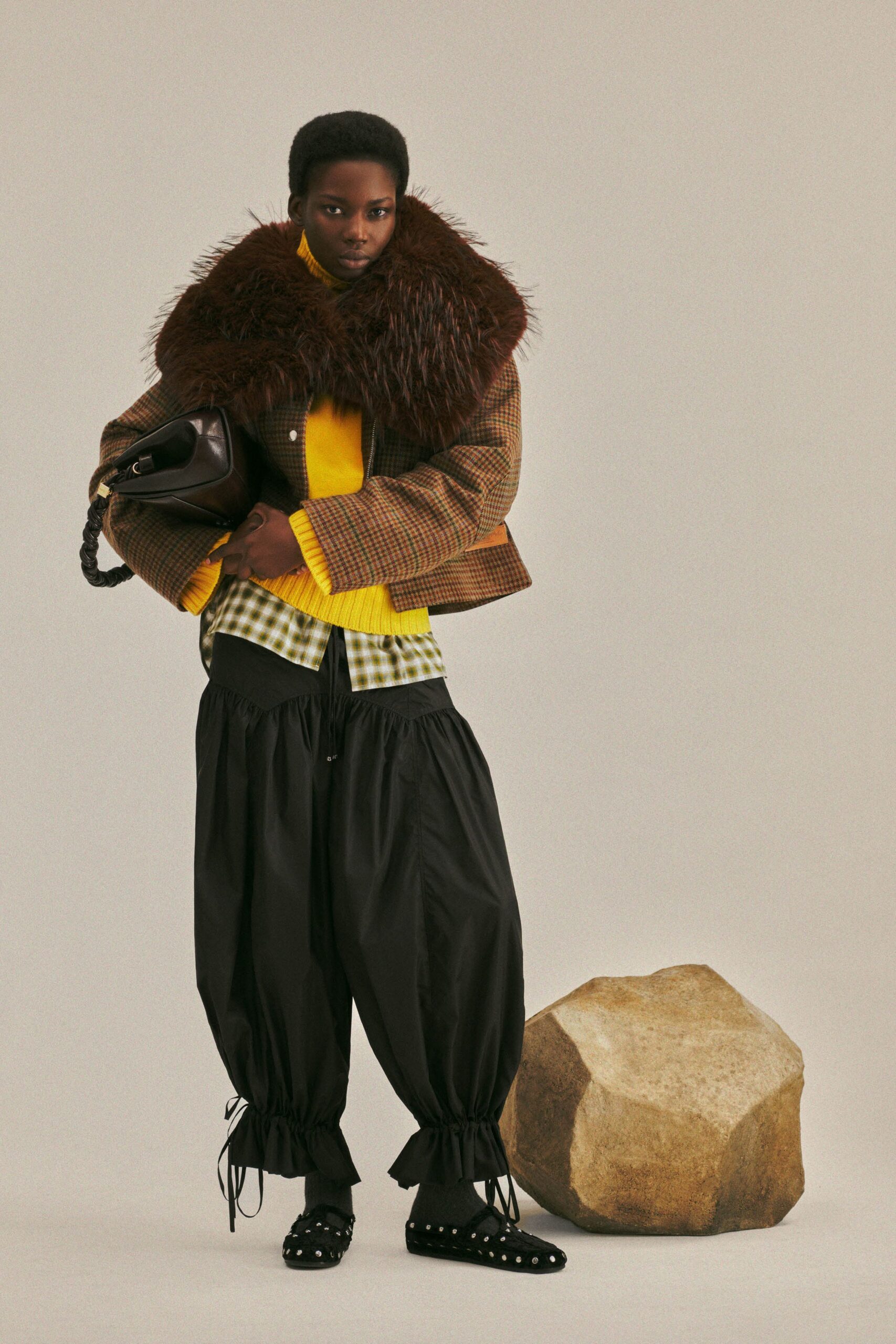 yellow cotton long-sleeve collared fitted top