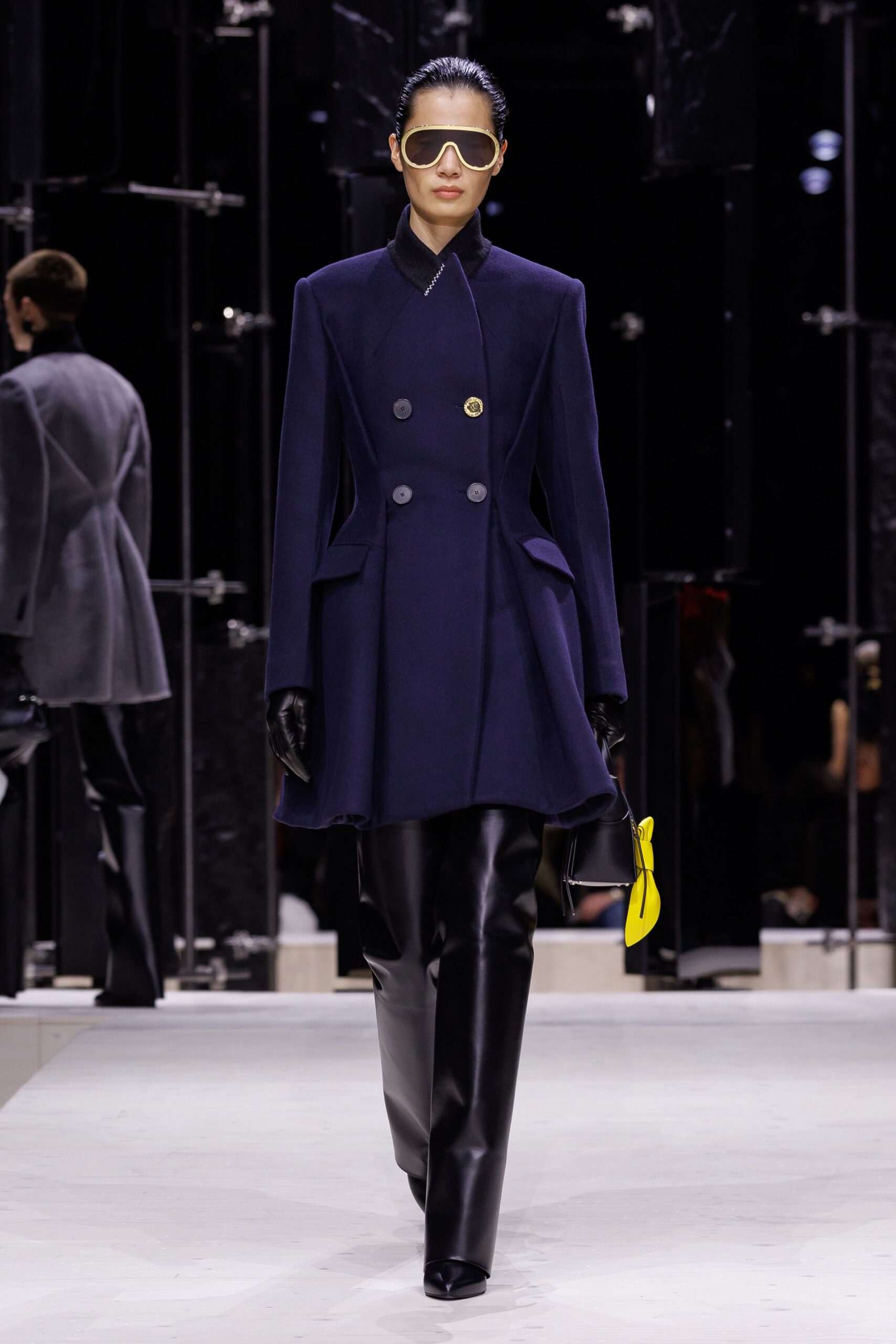 blue wool long-sleeve double-breasted structured buttoned coat