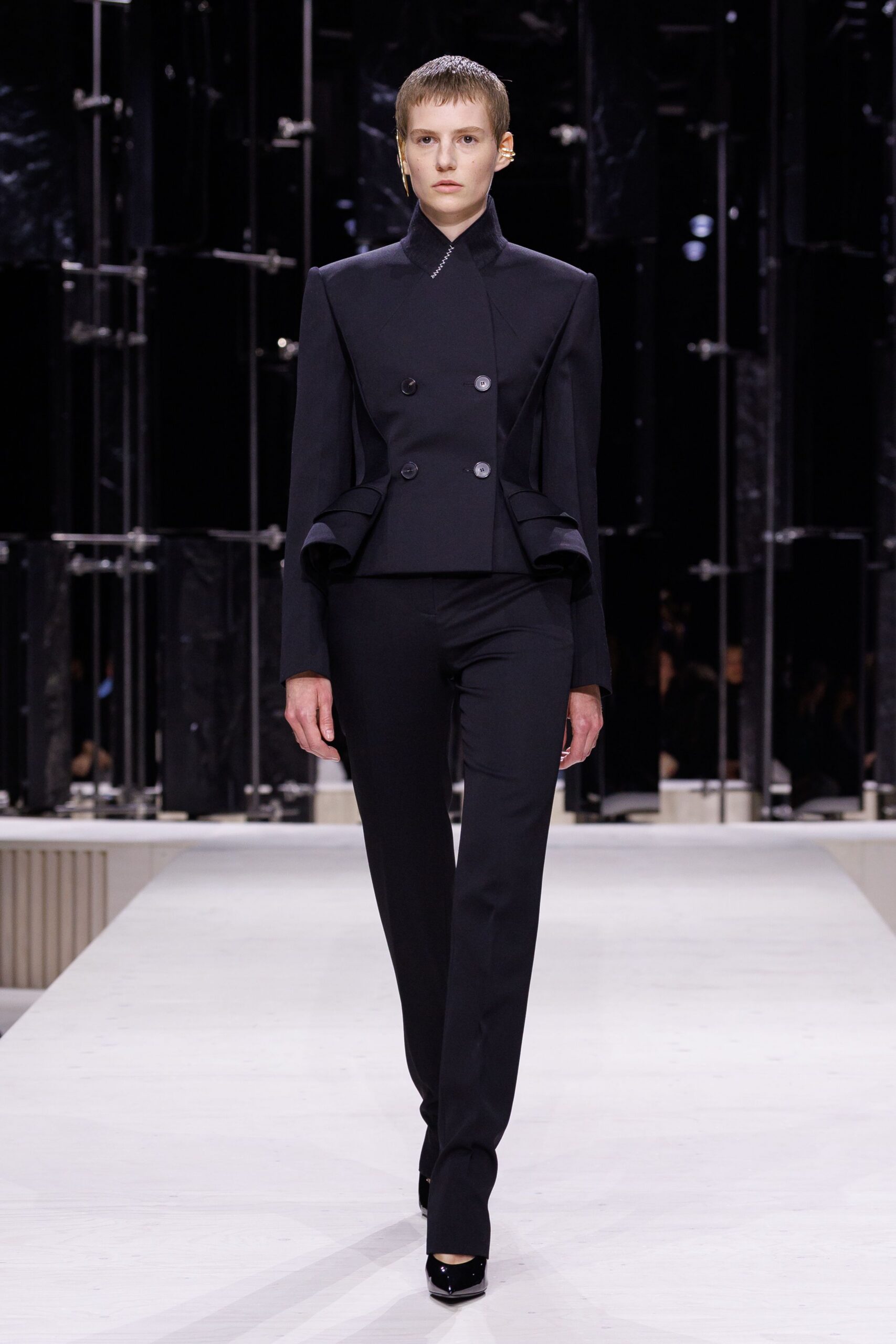 black wool long-sleeve collared structured buttoned flared blazer