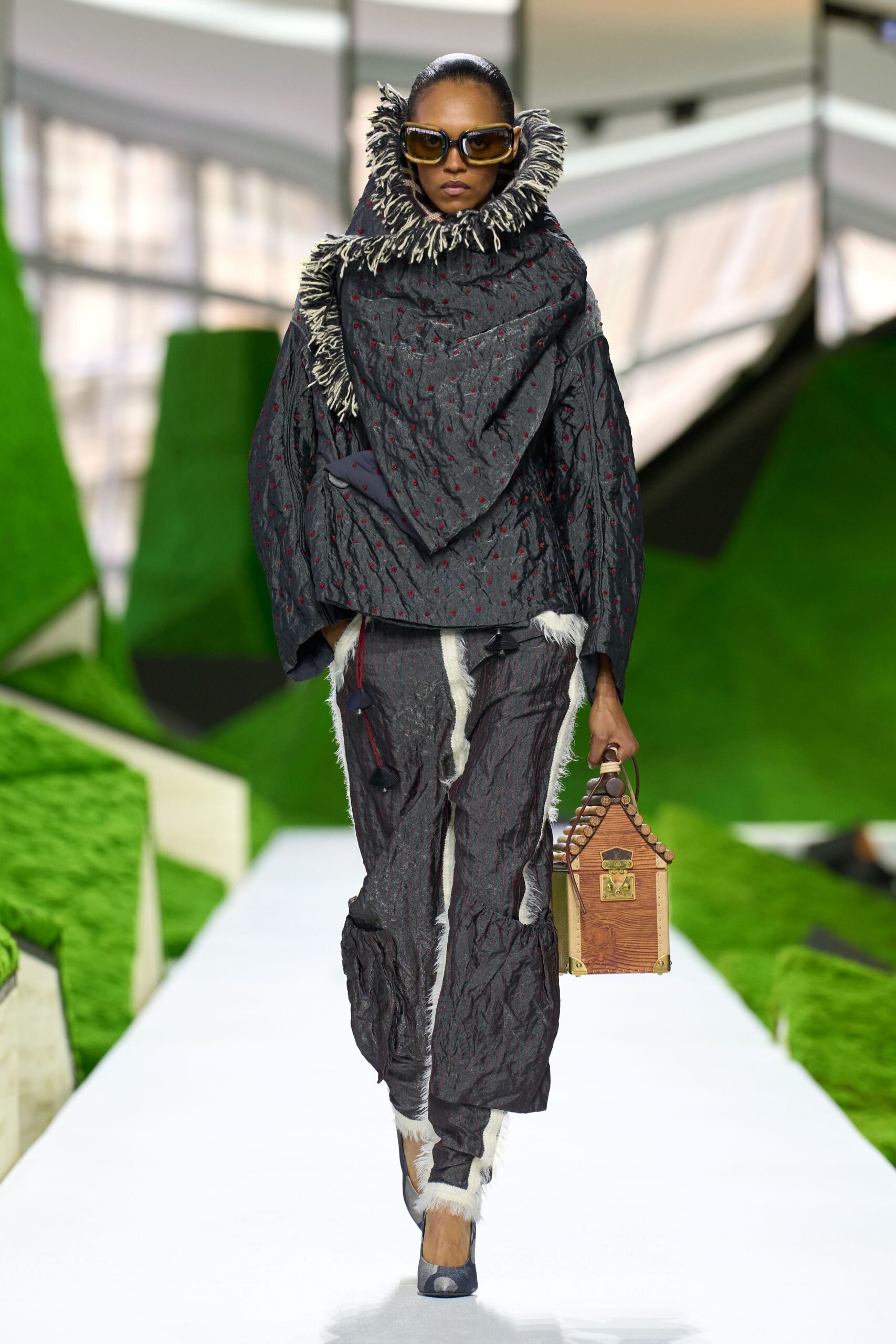 Louis Vuitton Fall 2026 Ready-to-Wear Look 11