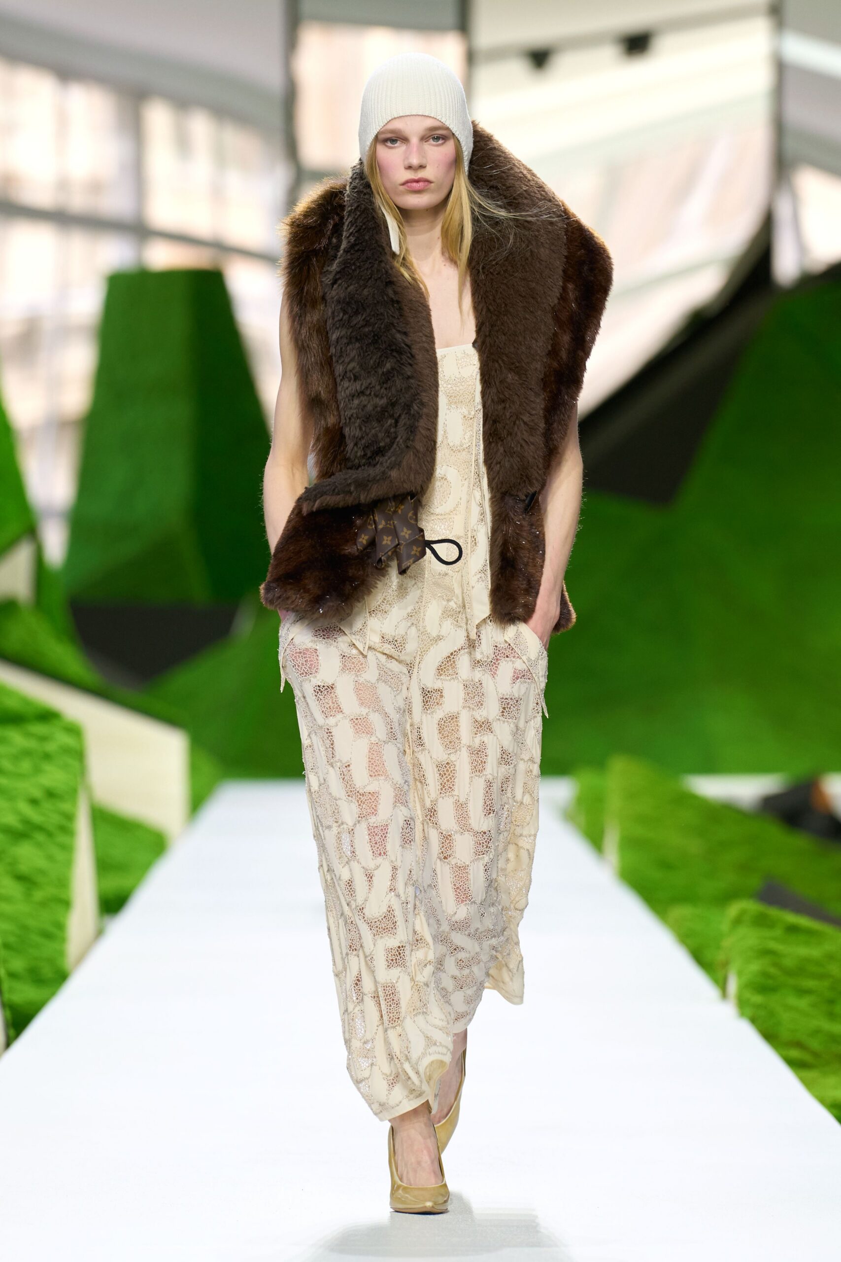 brown fur relaxed cape