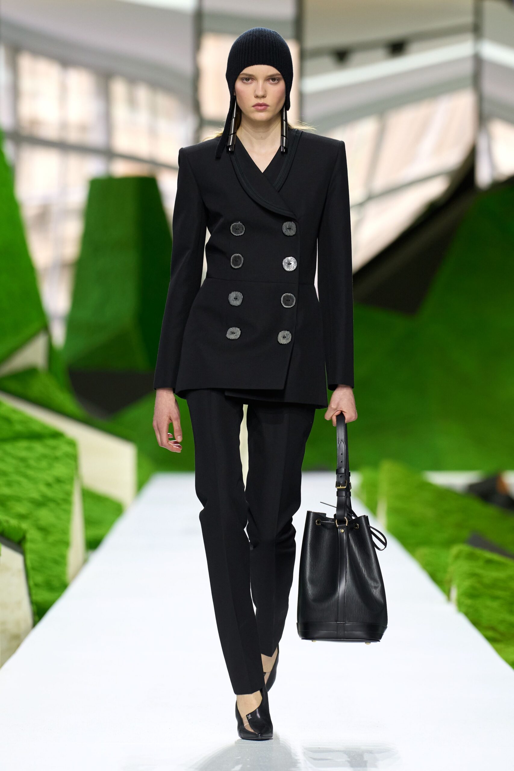 Louis Vuitton Fall 2026 Ready-to-Wear Look 39