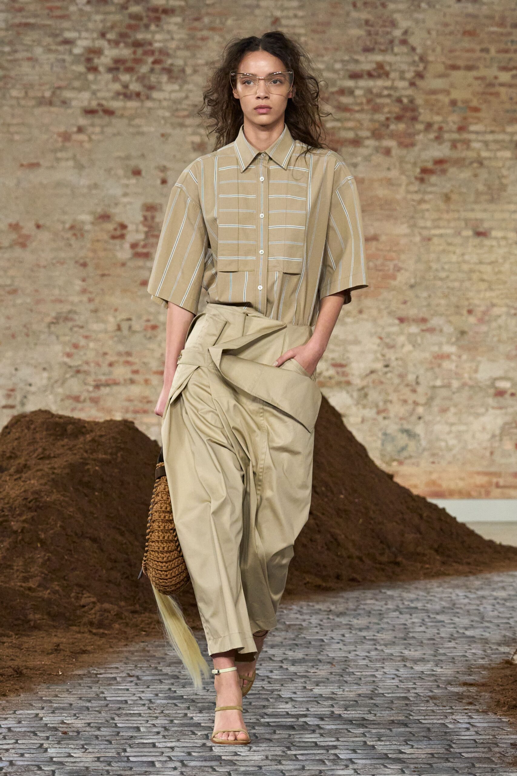 Moschino Fall 2026 Ready-to-Wear Look 22