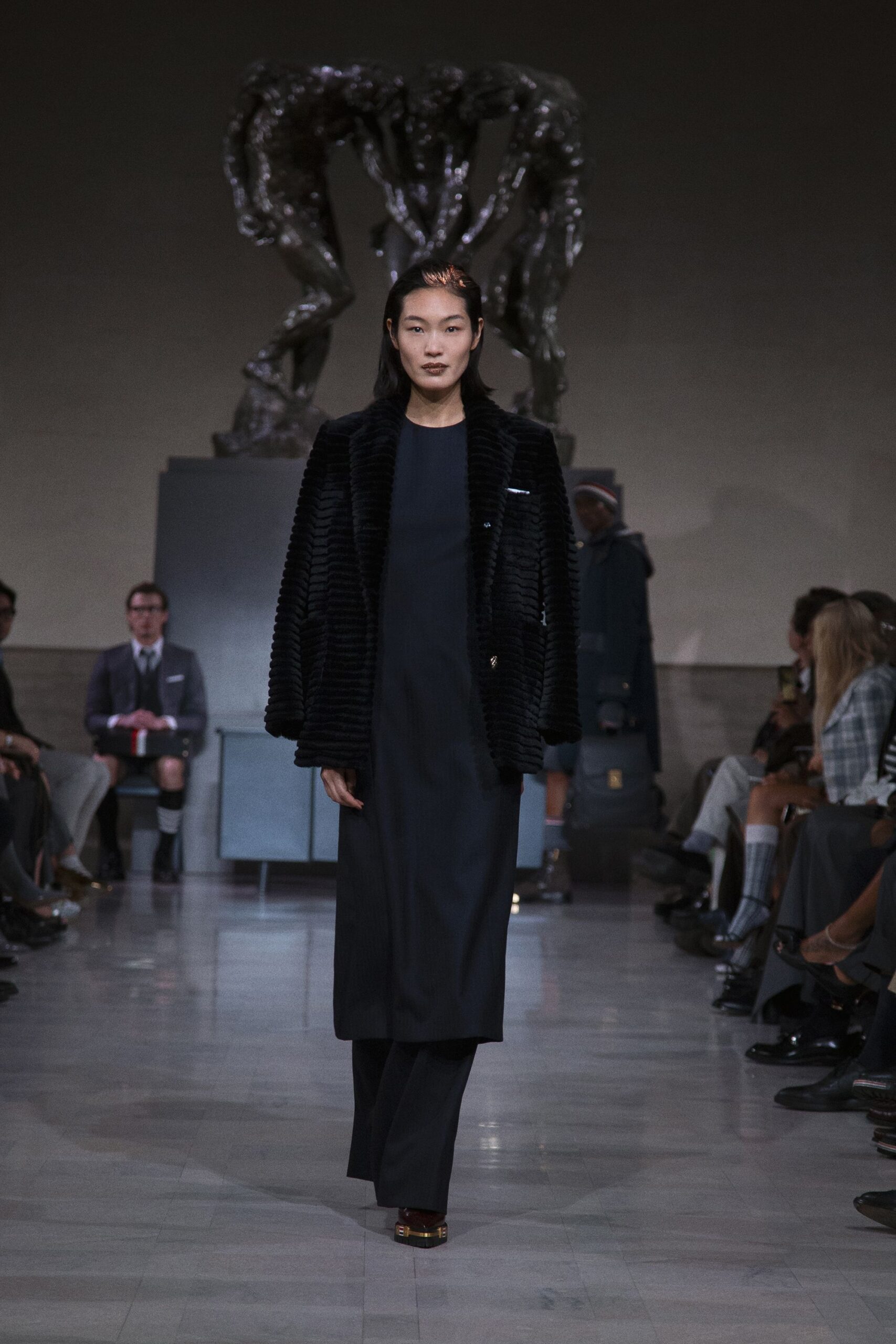 black fur long-sleeve fitted textured coat