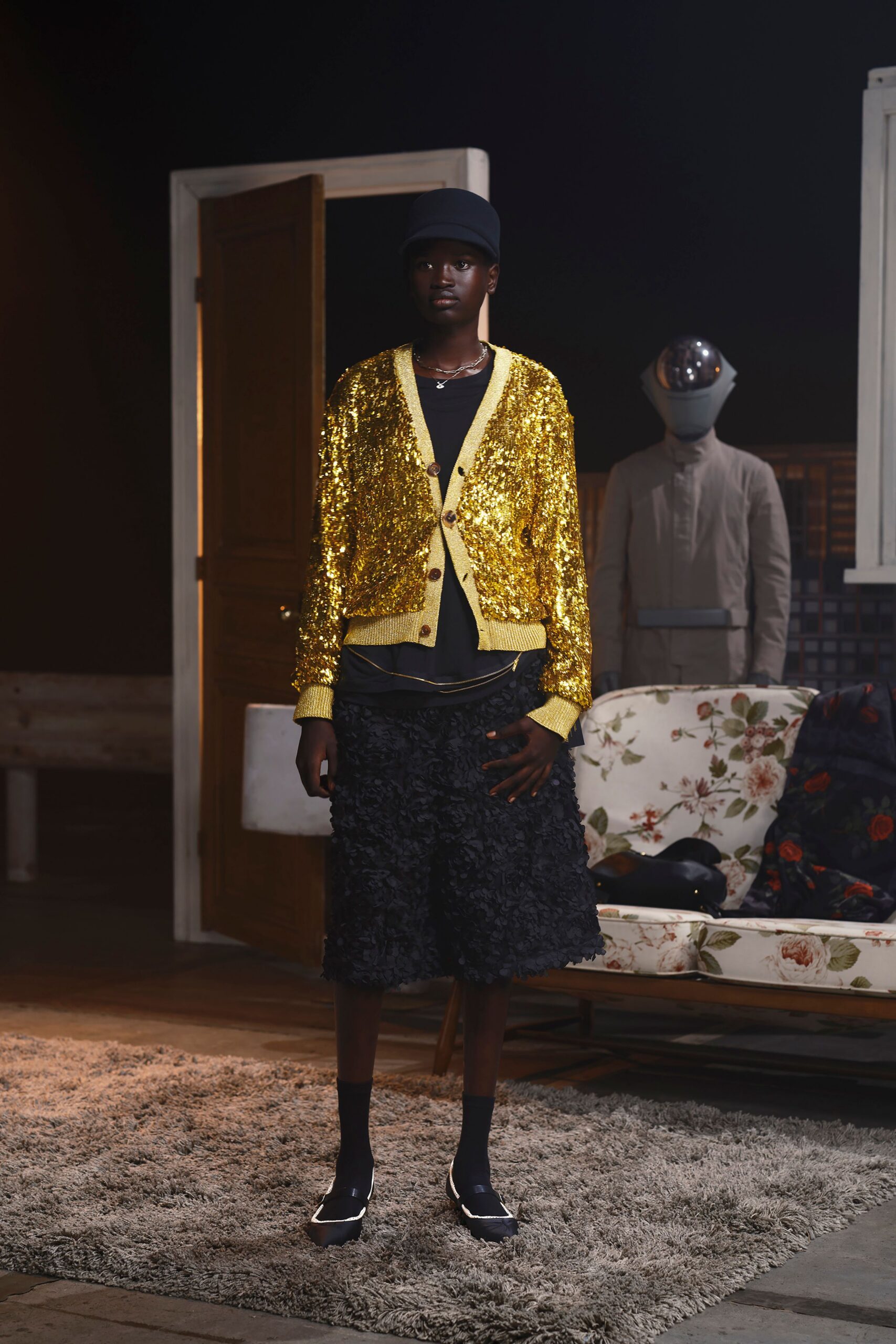 gold sequin long-sleeve collared fitted buttoned shiny cardigan