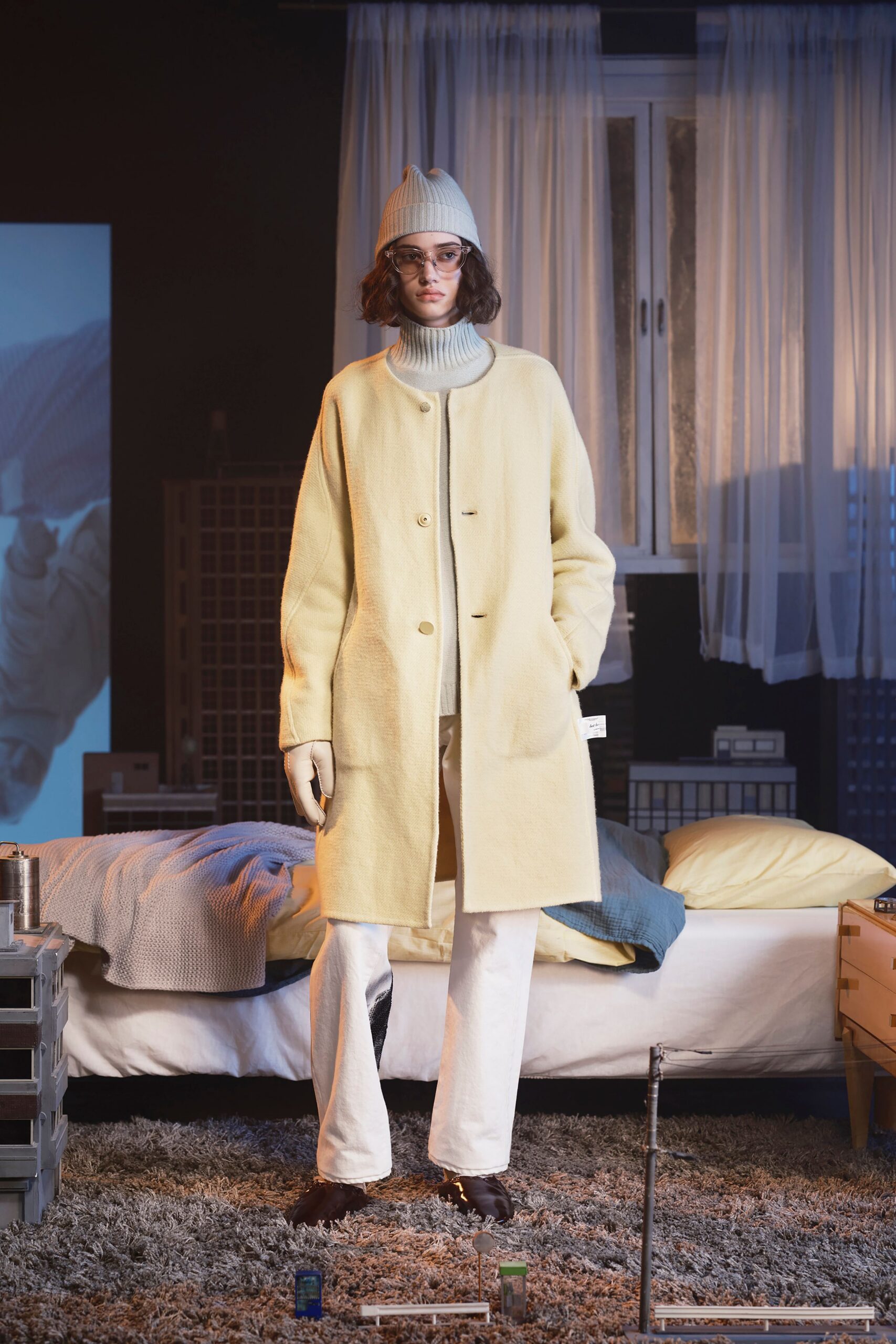 yellow wool long-sleeve collared relaxed buttoned coat